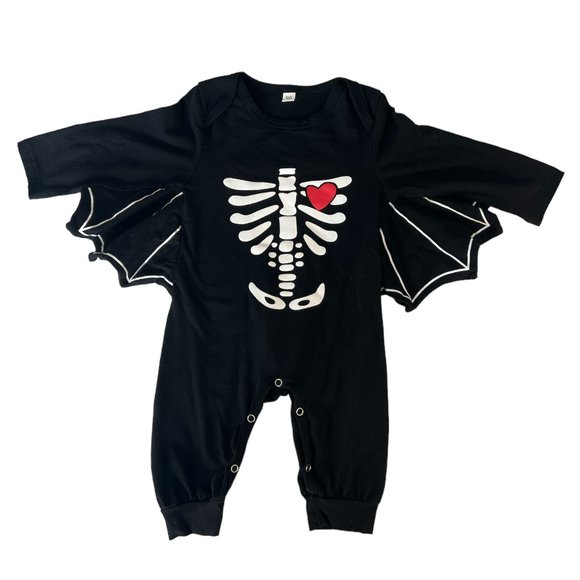 🎃Halloween Baby Black Bat Costume Cloak Romper Skull Bone Love Printed 12-18 MO - Picture 2 of 4